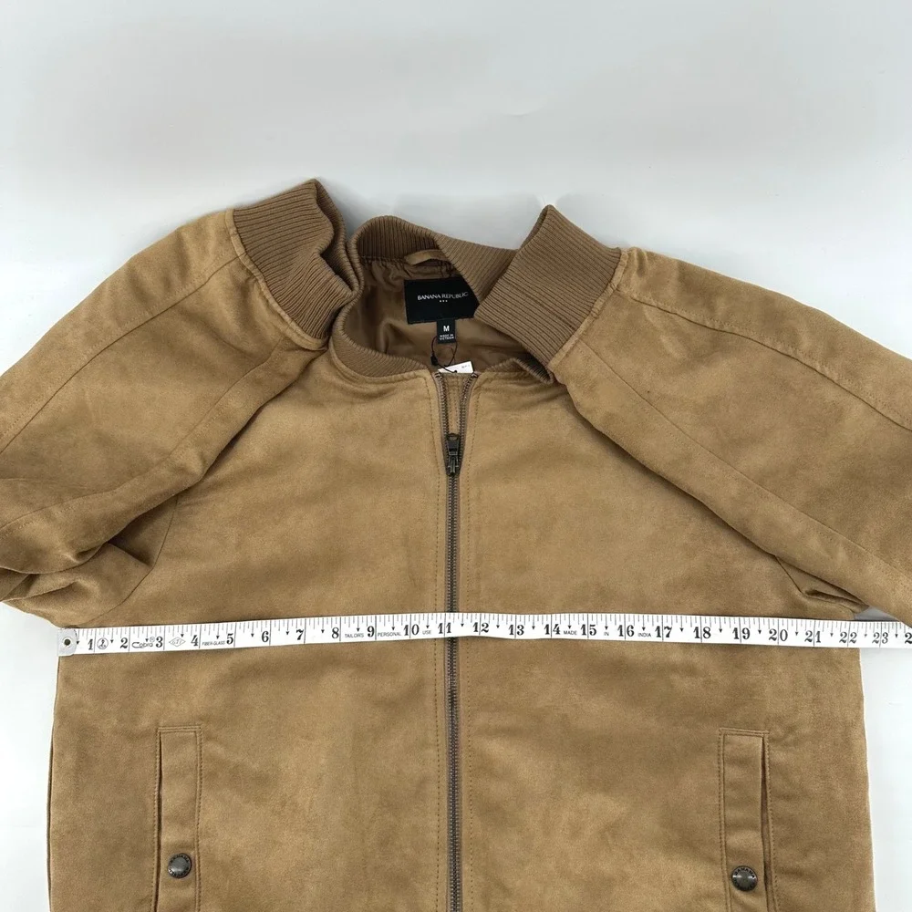 Banana Republic brand banana